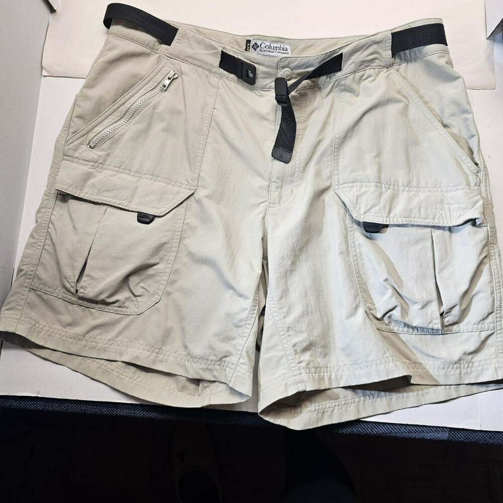 Columbia Titanium Belted Nylon Cargo Shorts Men 38 Beige Tan Hiking Tag 38